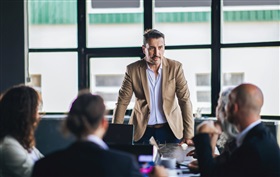 Participants, lieu, convocation, déroulement... Comment préparer une réunion importante ?